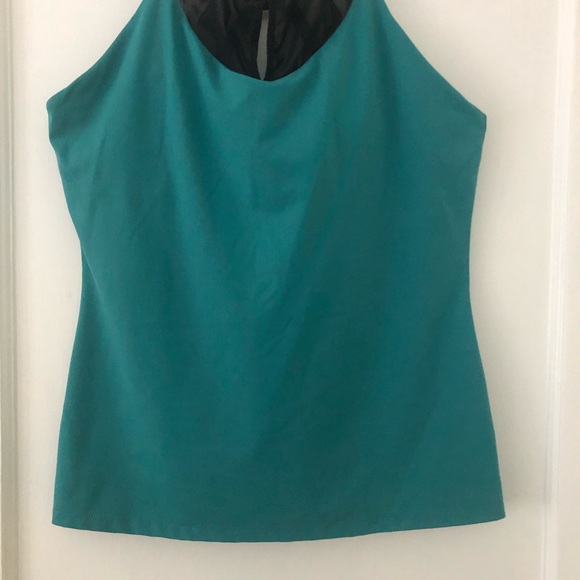 Fabletics  Acadia Tank top by Demi Lovato M - Picture 4 of 13